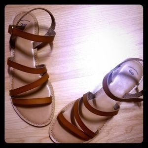 GAP Strappy Sandals NEW! Size 8
